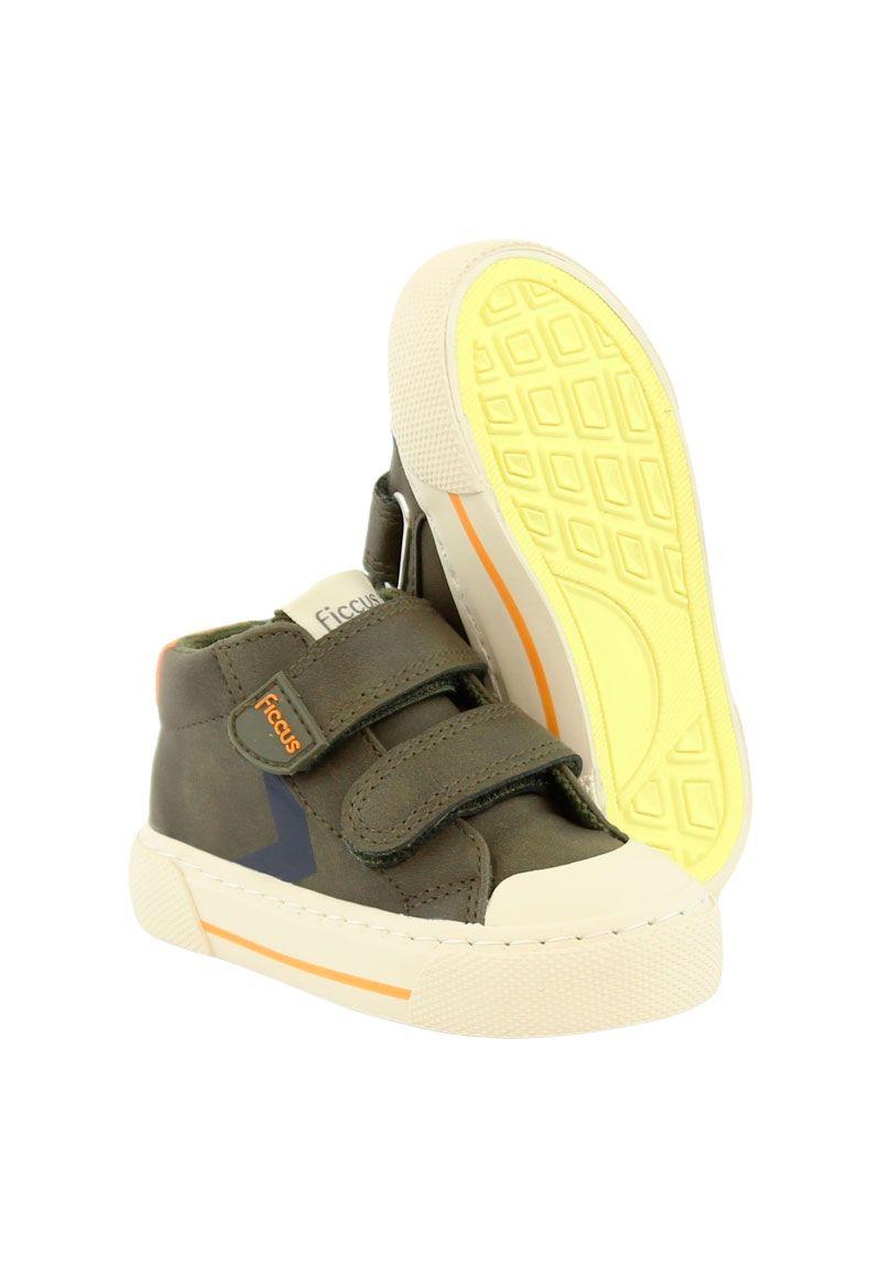 Zapatilla urbana caña 2 velcros principiante niño 829-3