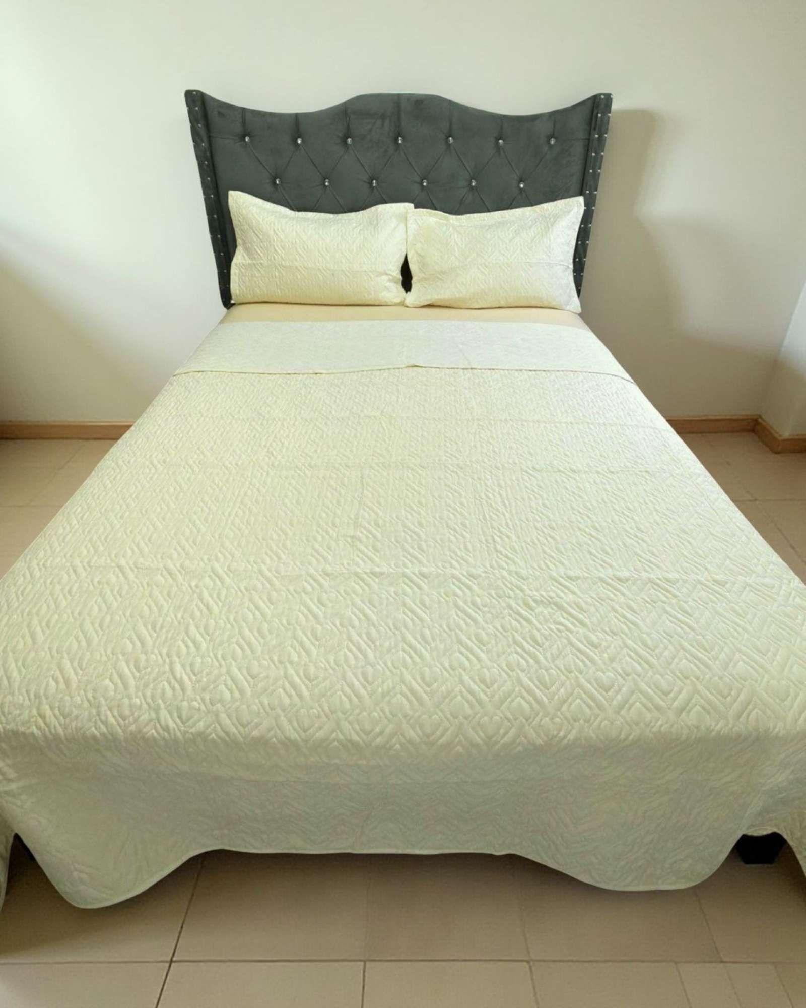 CUBRECAMA QUILT DE LUJO VERANO DELGADO 2 PLAZAS CREMA-3