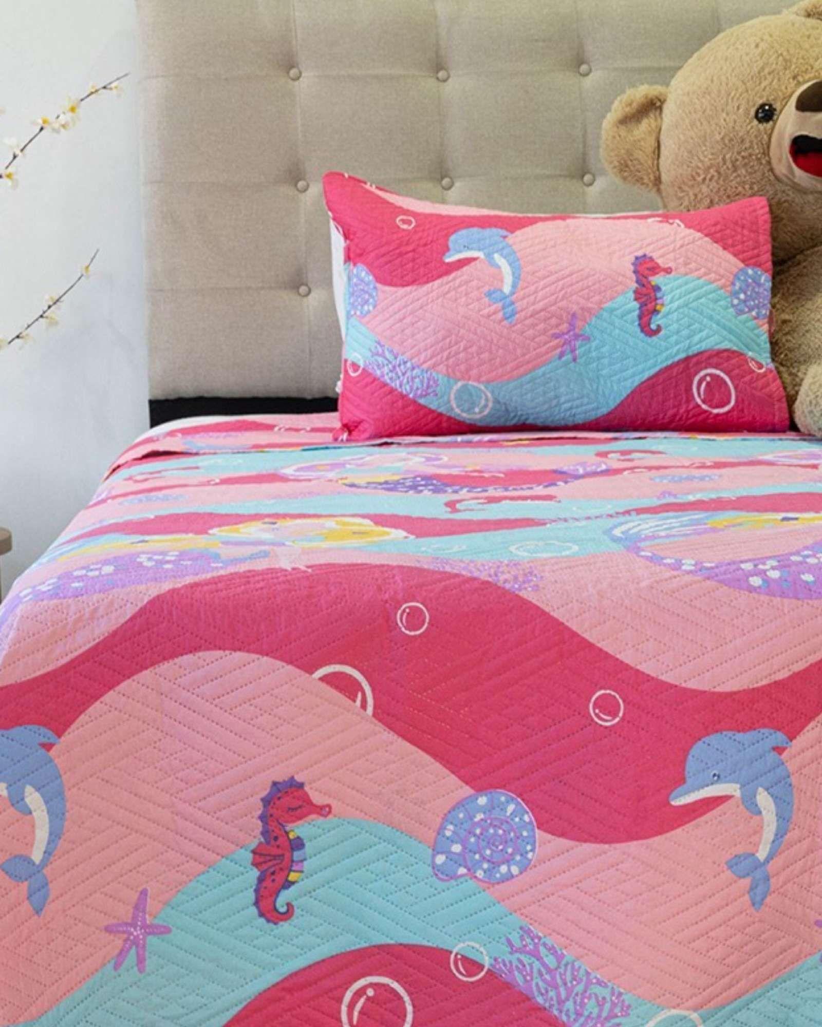 CUBRECAMA QUILT PRIMAVERA VERANO ROSA SIRENA PLAZA Y MEDIA-2