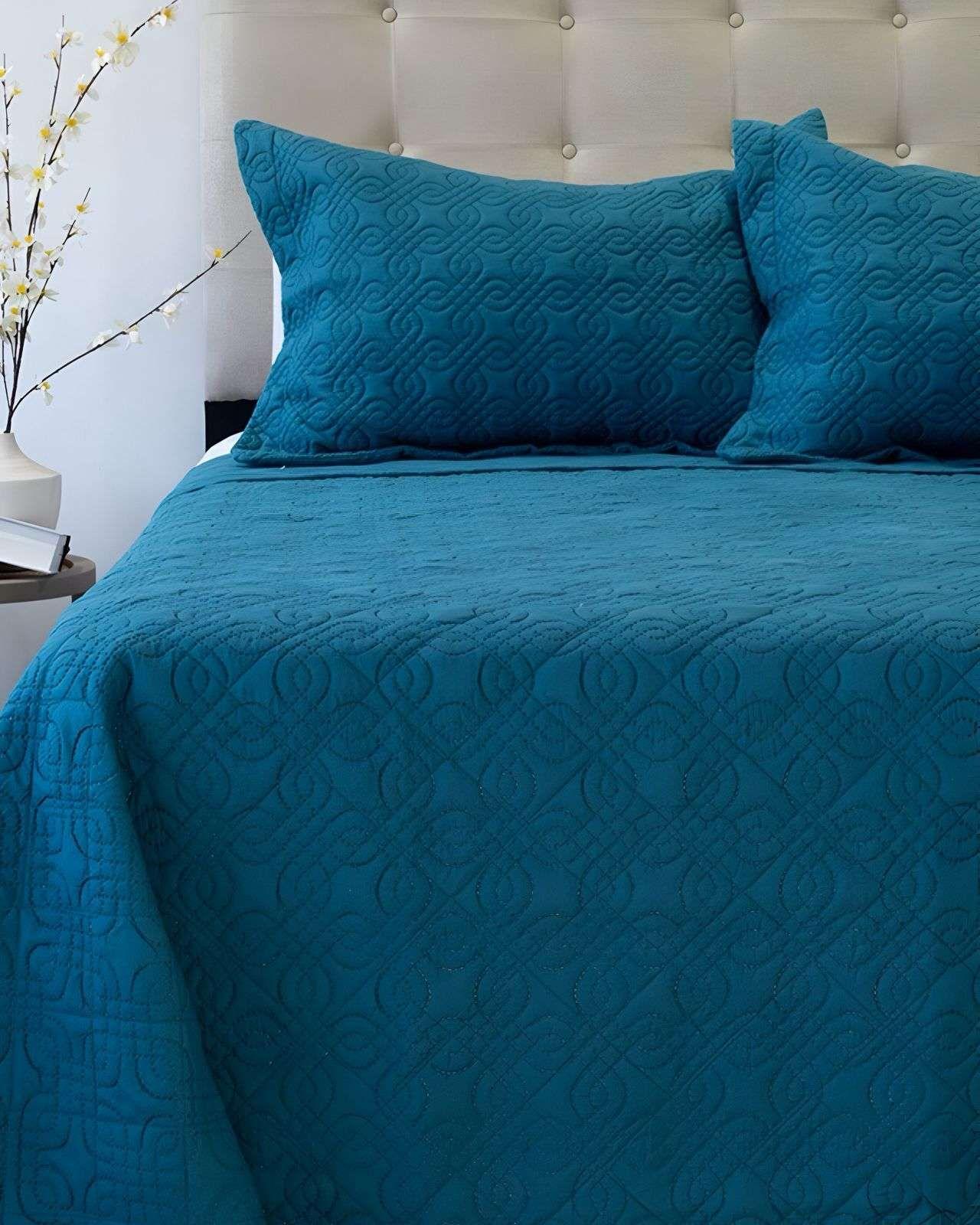 Quilt Cubrecama King Doral MAS 2 ALMOHADAS DE REGALO B107-2