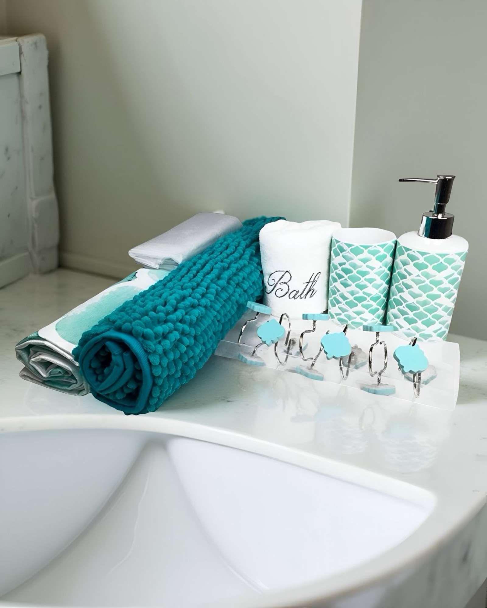 Juego de Baño 18 Piezas Cortina, Alfombra, Toalla y Jaboneras Doral A10-2