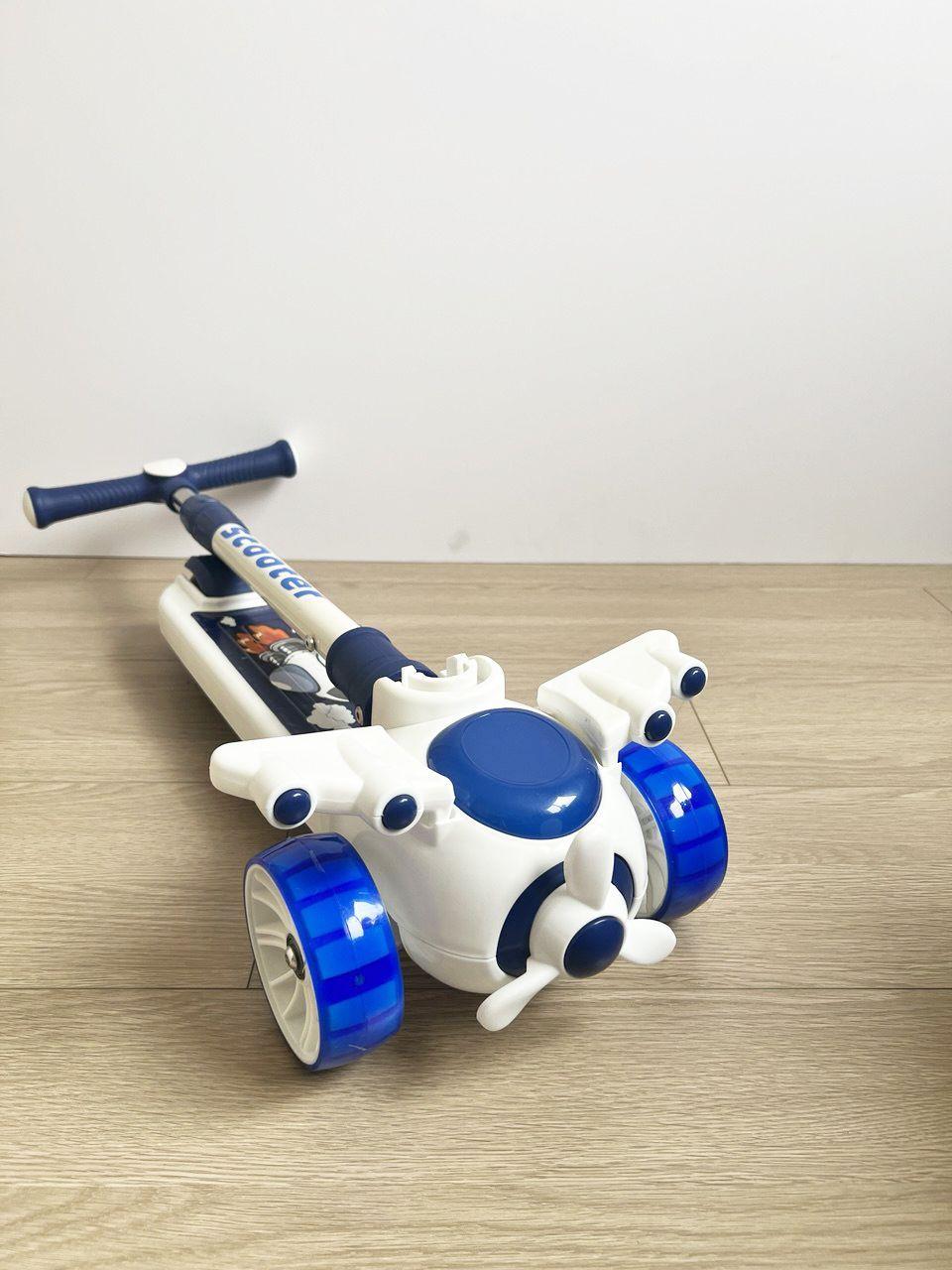 Scooter Avión Blanco con Azul -4