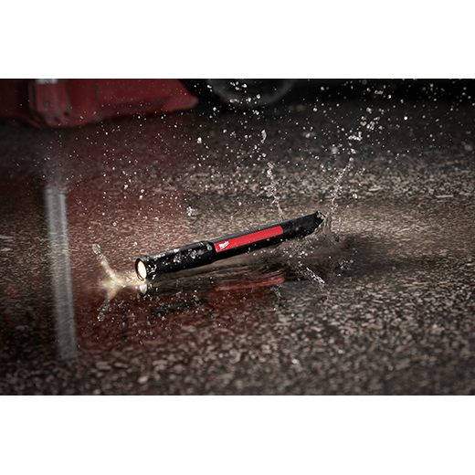 Linterna recargable 250 lumenes 2010R milwaukee-2