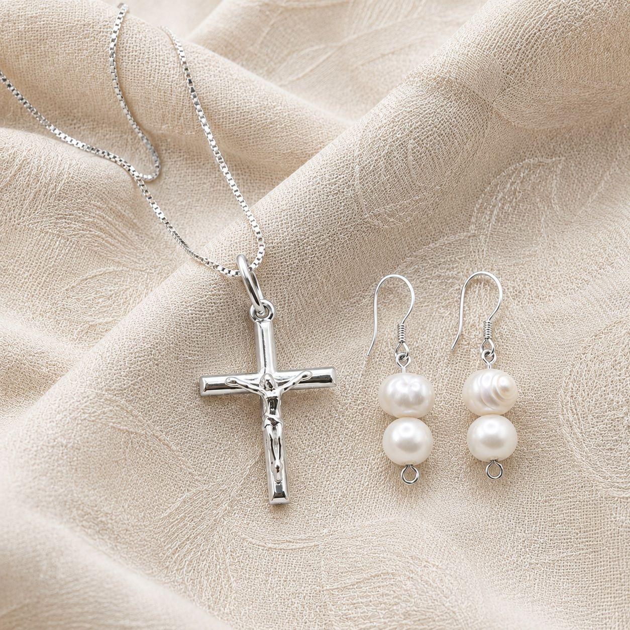 Conjunto Collar Crucifijo y Aros Perla de Rio Natural Plata 925-4