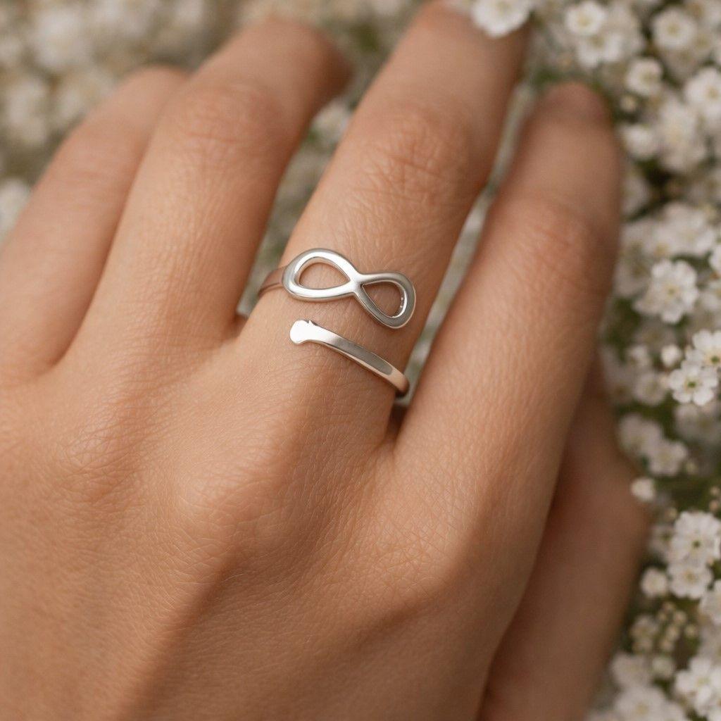Anillo Ajustable Infinito Corazón en Plata Ley 925   -1