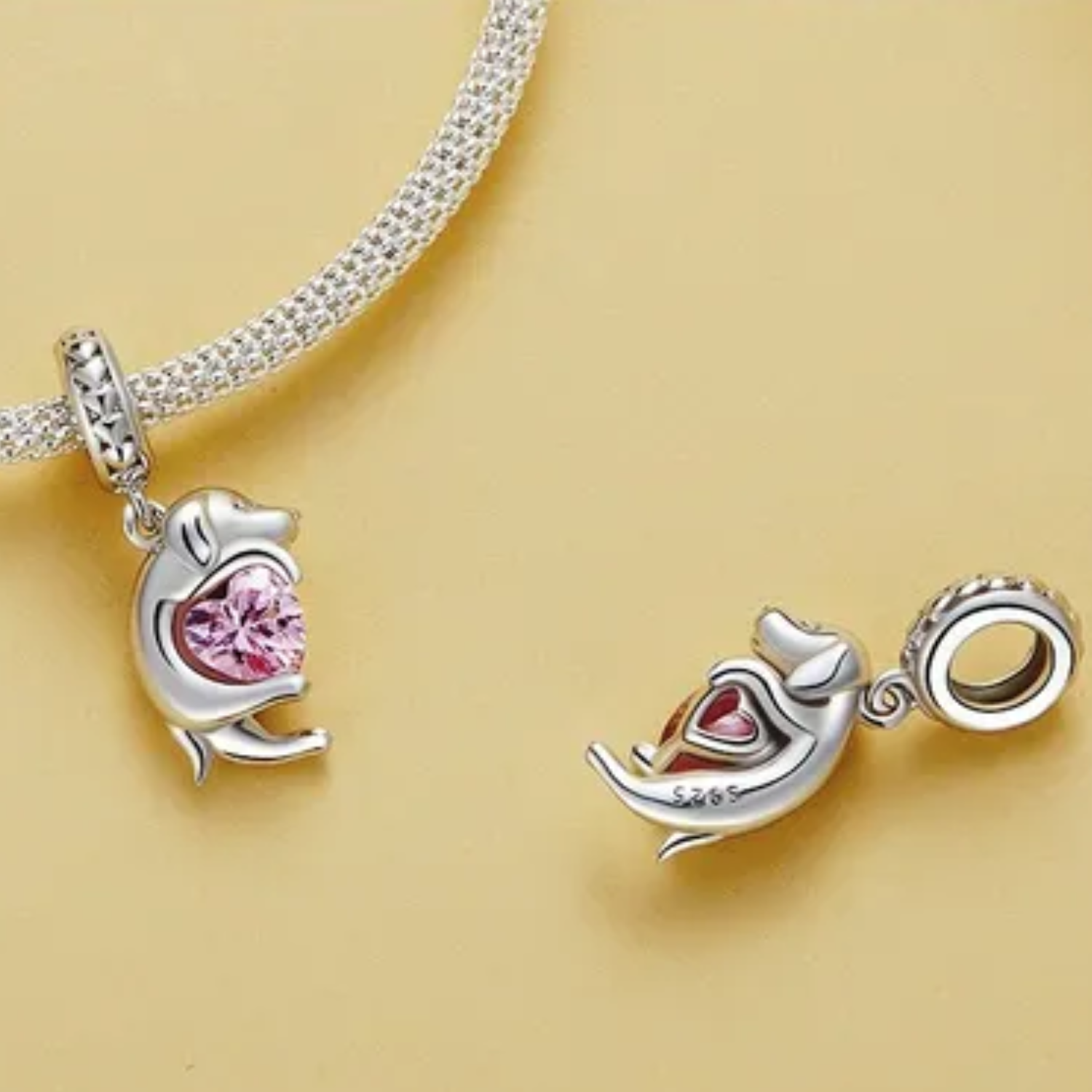 Charm Perrito sobre Corazón Rosa en Plata 925 -2