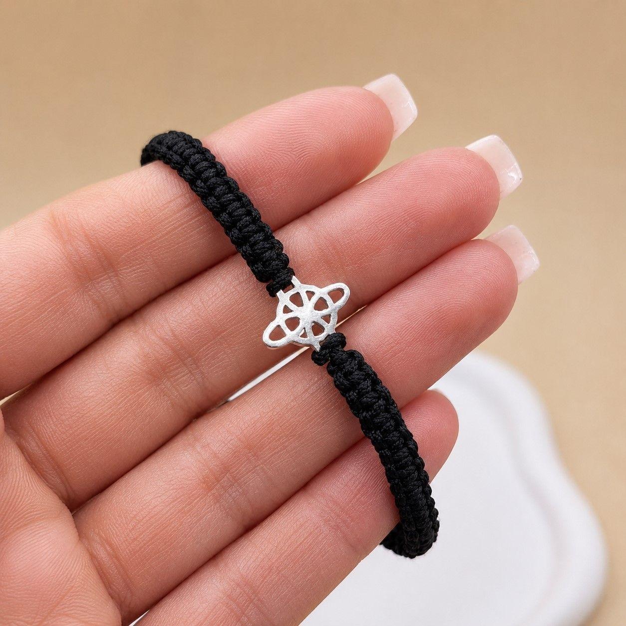 Pulsera Hilo Negro Nudo de Bruja Unisex  -4