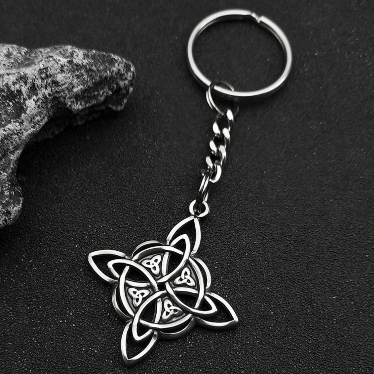 Llavero Nudo de Brujas en Acero Inoxidable-3