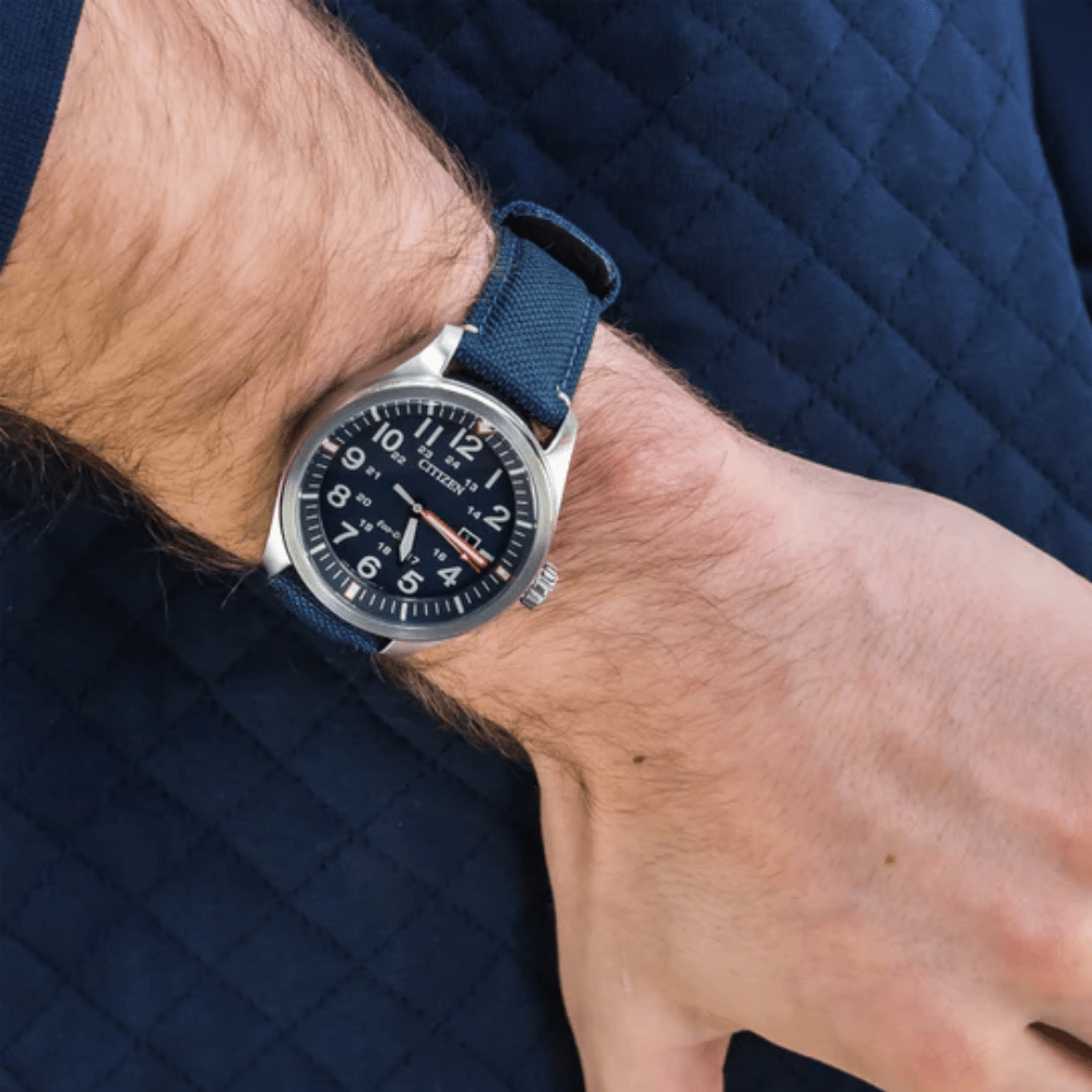 RELOJ CITIZEN AW5000-16L ECO-DRIVE AZUL PLATEADO-2