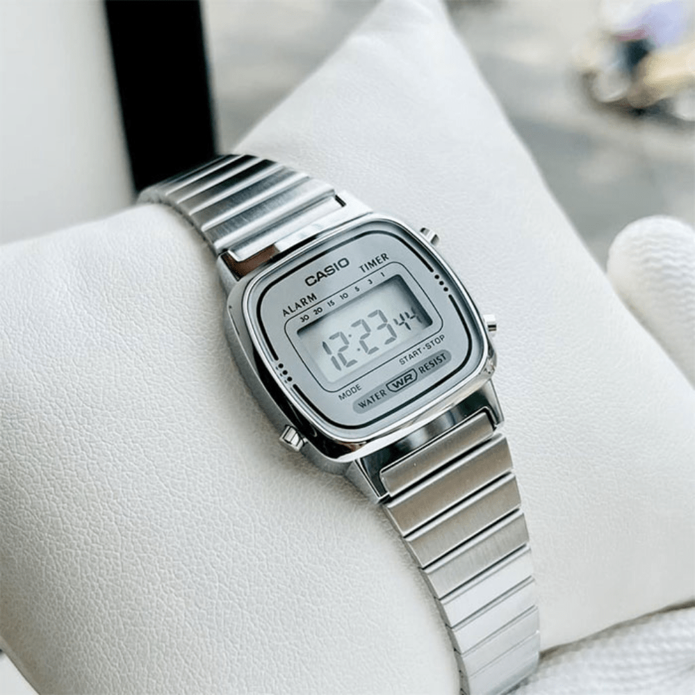 RELOJ CASIO LA670WA-7DF VINTAGE MINI PLATEADO MUJER-2