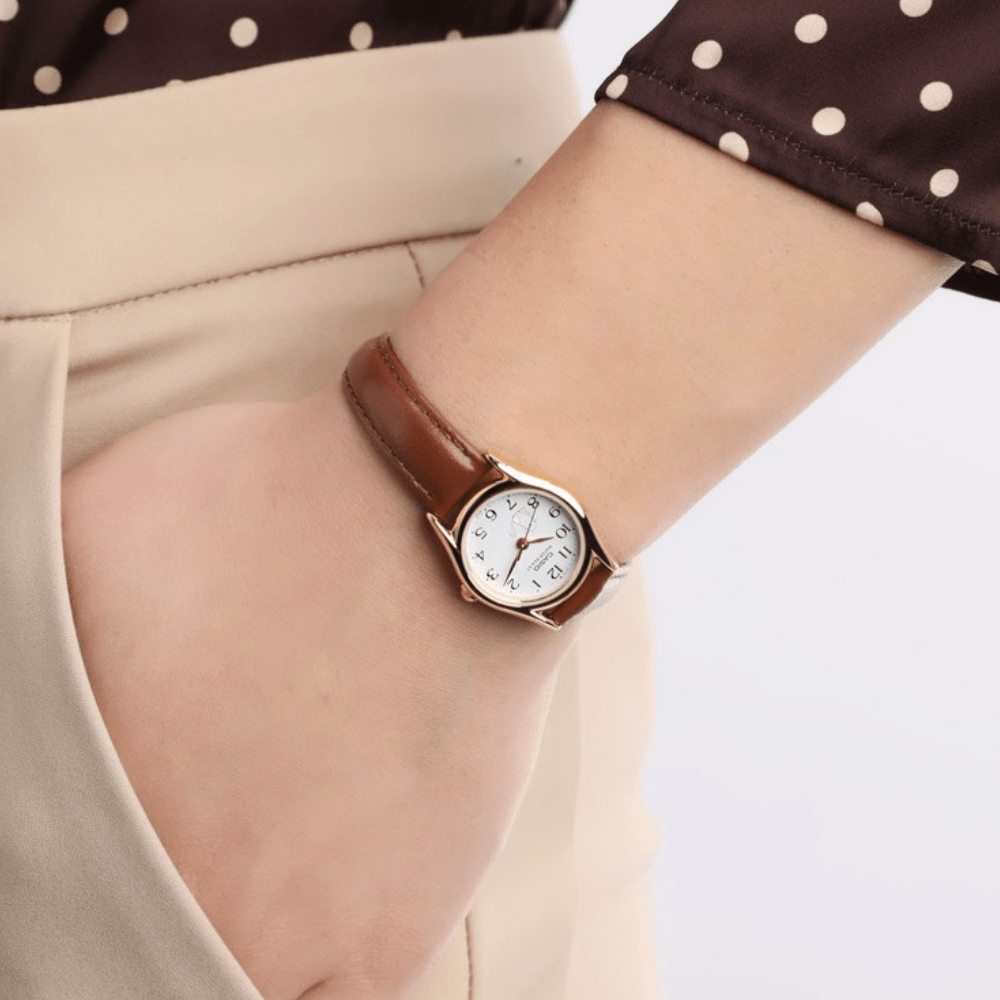 RELOJ CASIO LTP-1094Q-7B8RDF DORADO CAFE MUJER GATO-1