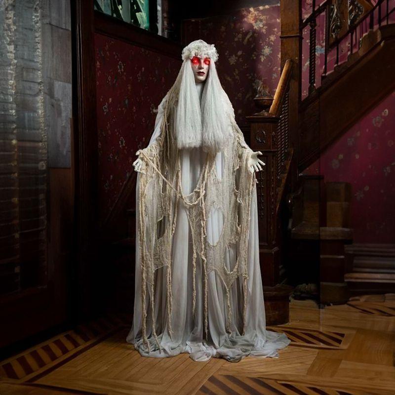 Mujer Veneciana Fantasma-2