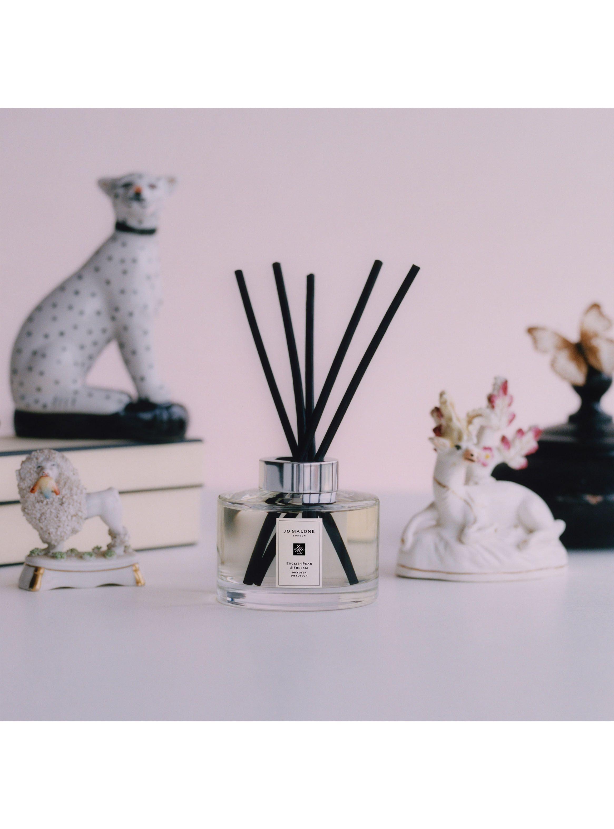 Difusor English Pear & Freesia Reed 165ml-2