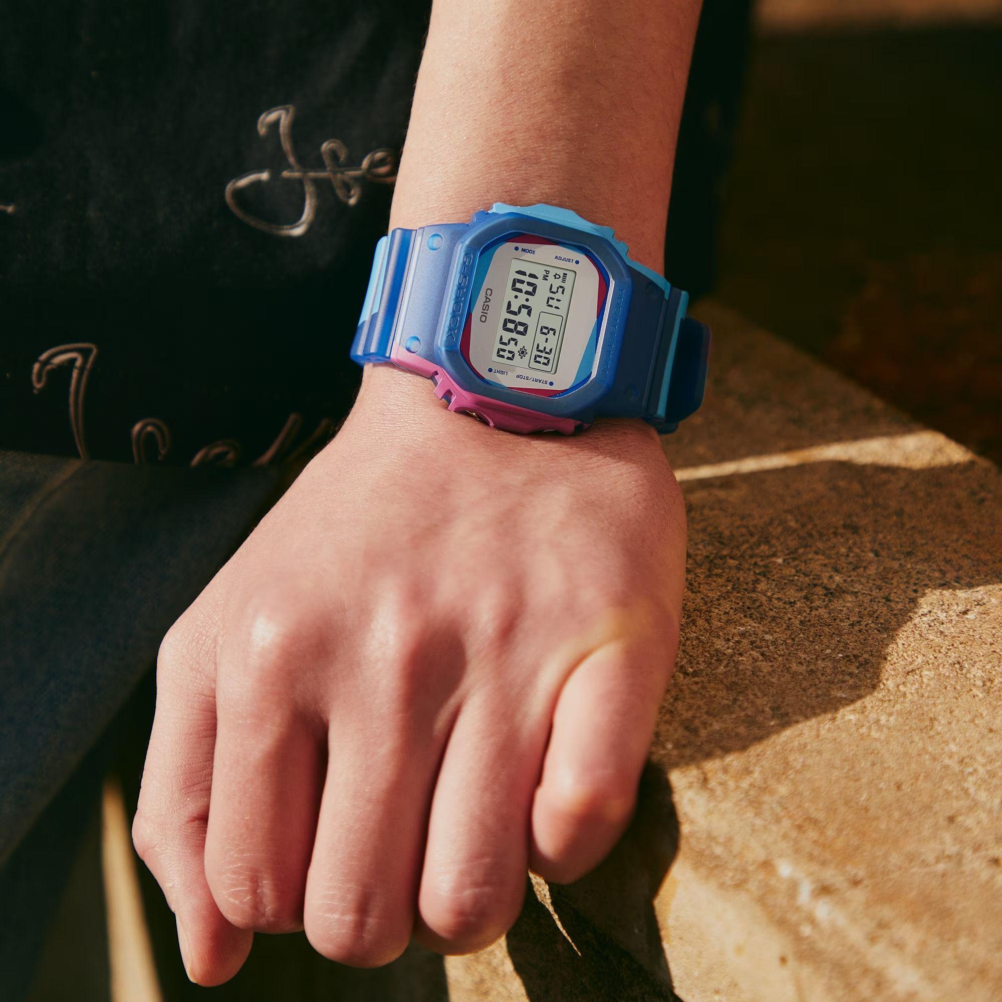 Reloj Unisex G-Shock DWE-5600PR-2DR-5