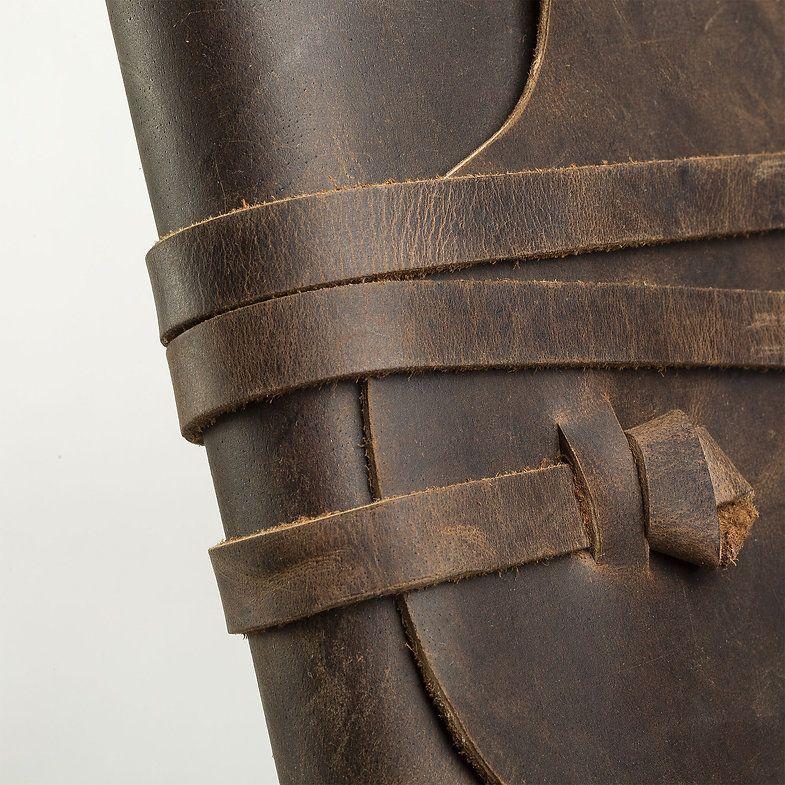 Diario, agenda, cuaderno de cuero. Diseño con correa. Franz Mossi-3