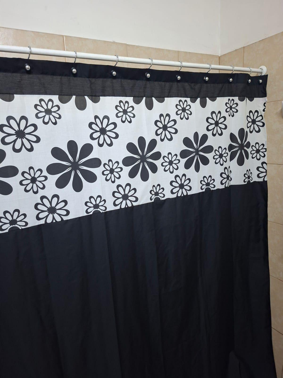 CORTINA DE BA O MEDIDA ESPECIAL COLOR NEGRO DISE O FLOR NEGRA 200 X 200 CMS-0
