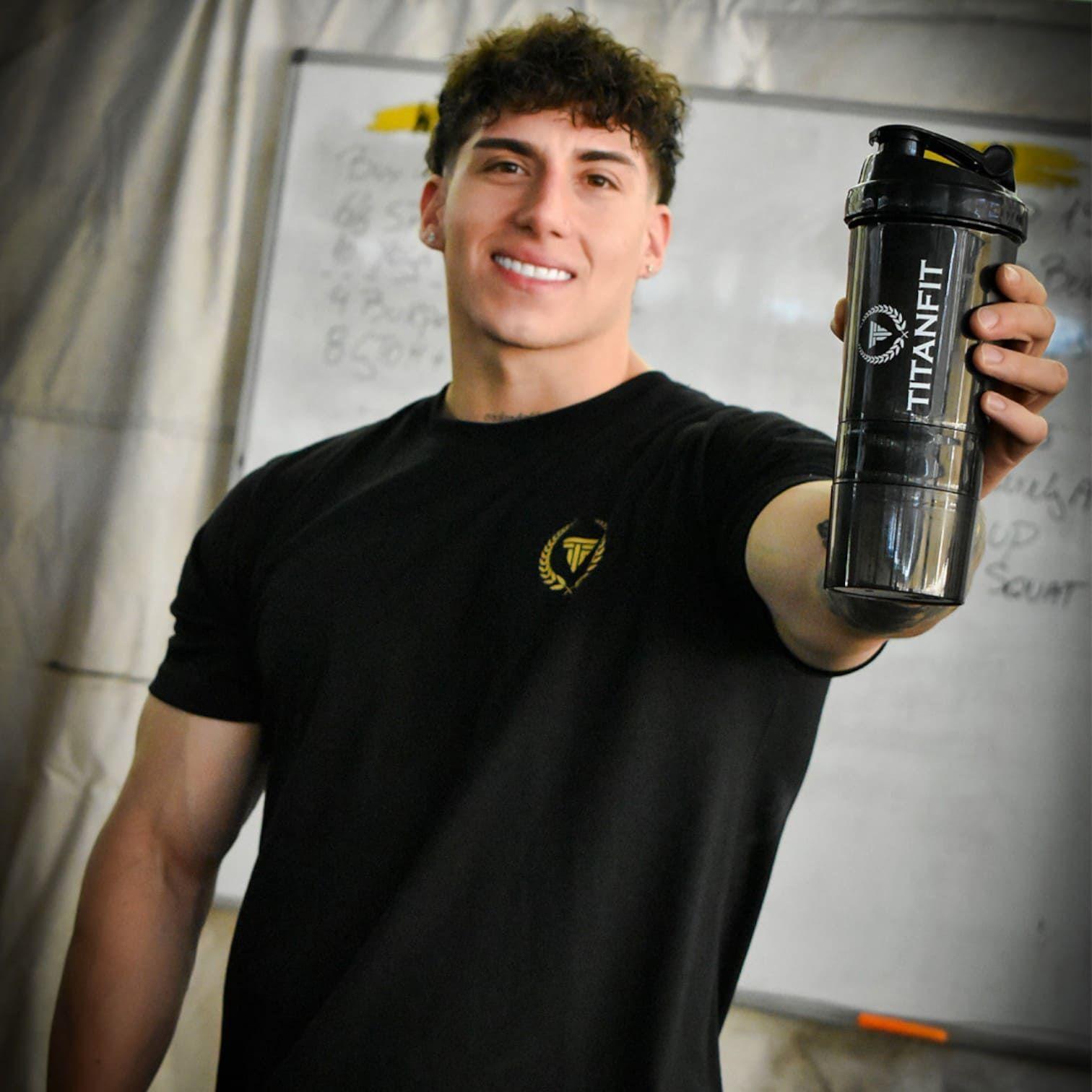 Vaso shaker 3 en 1 Kylix -  500 ml Negro TITANFIT-1