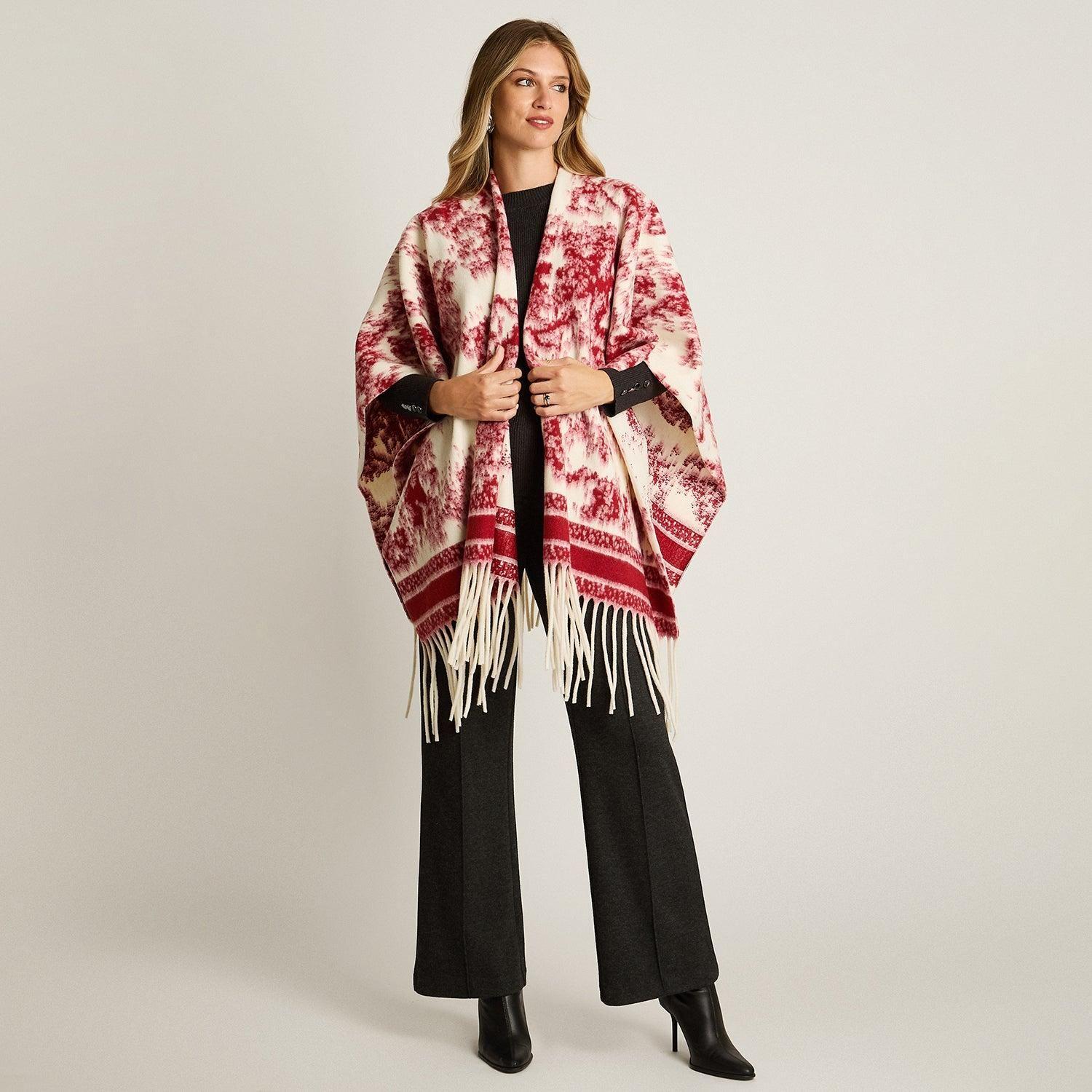 Poncho Rojo con Estampado Abstracto y Flecos en Tejido-3