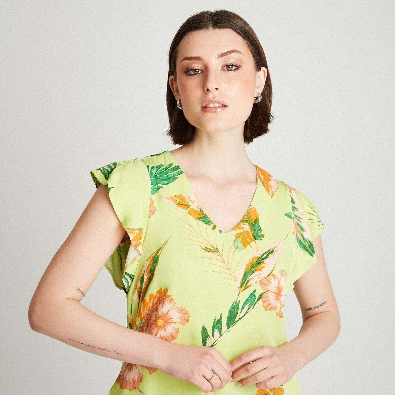 Blusa Pistacho Manga Corta Estampado Cuello V-2