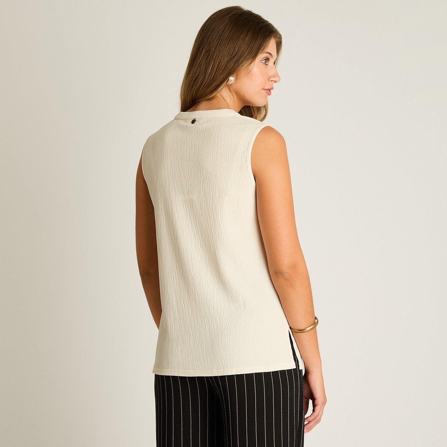 Polera Arena Sin Mangas Elasticidad Media Sin Forro Calce Normal-1