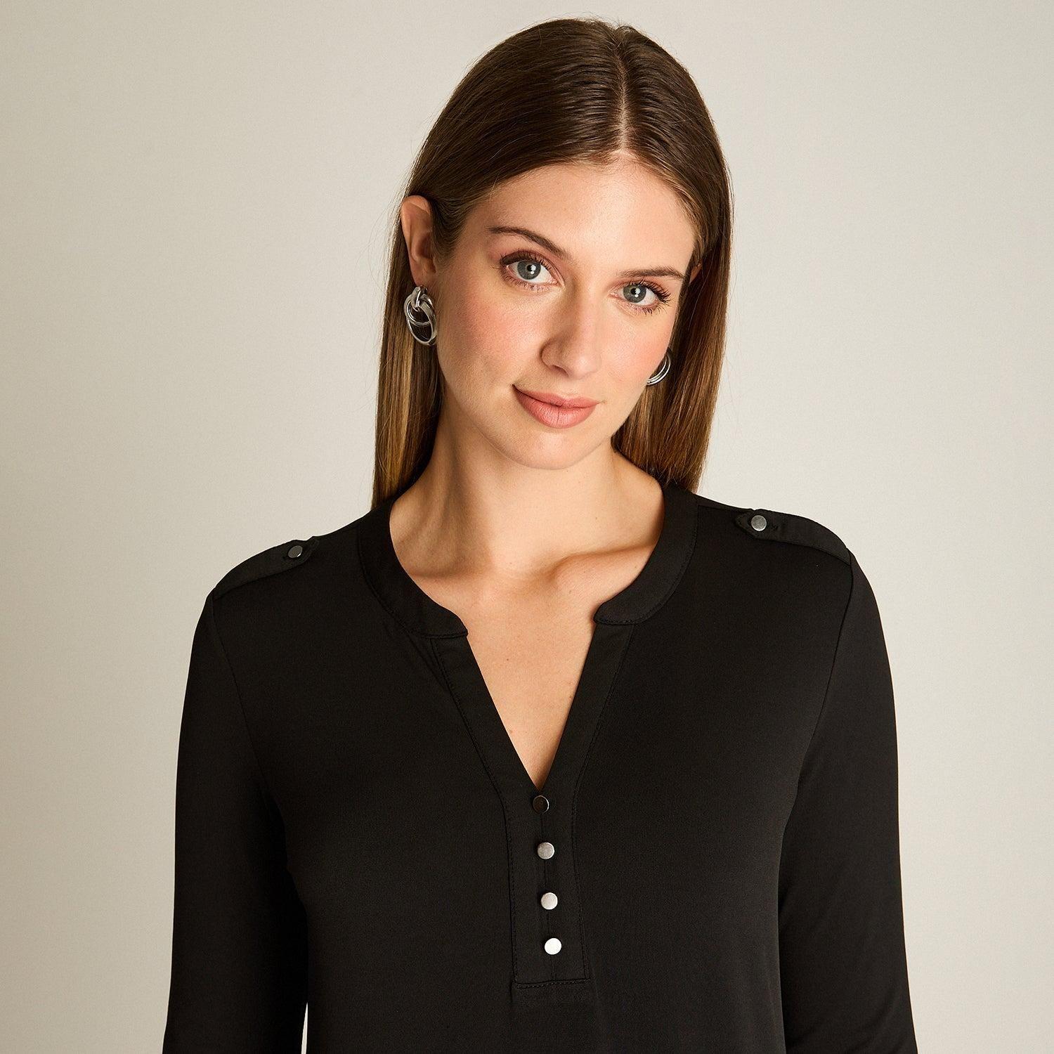 Polera Negra Manga Larga con Escote Mao-2