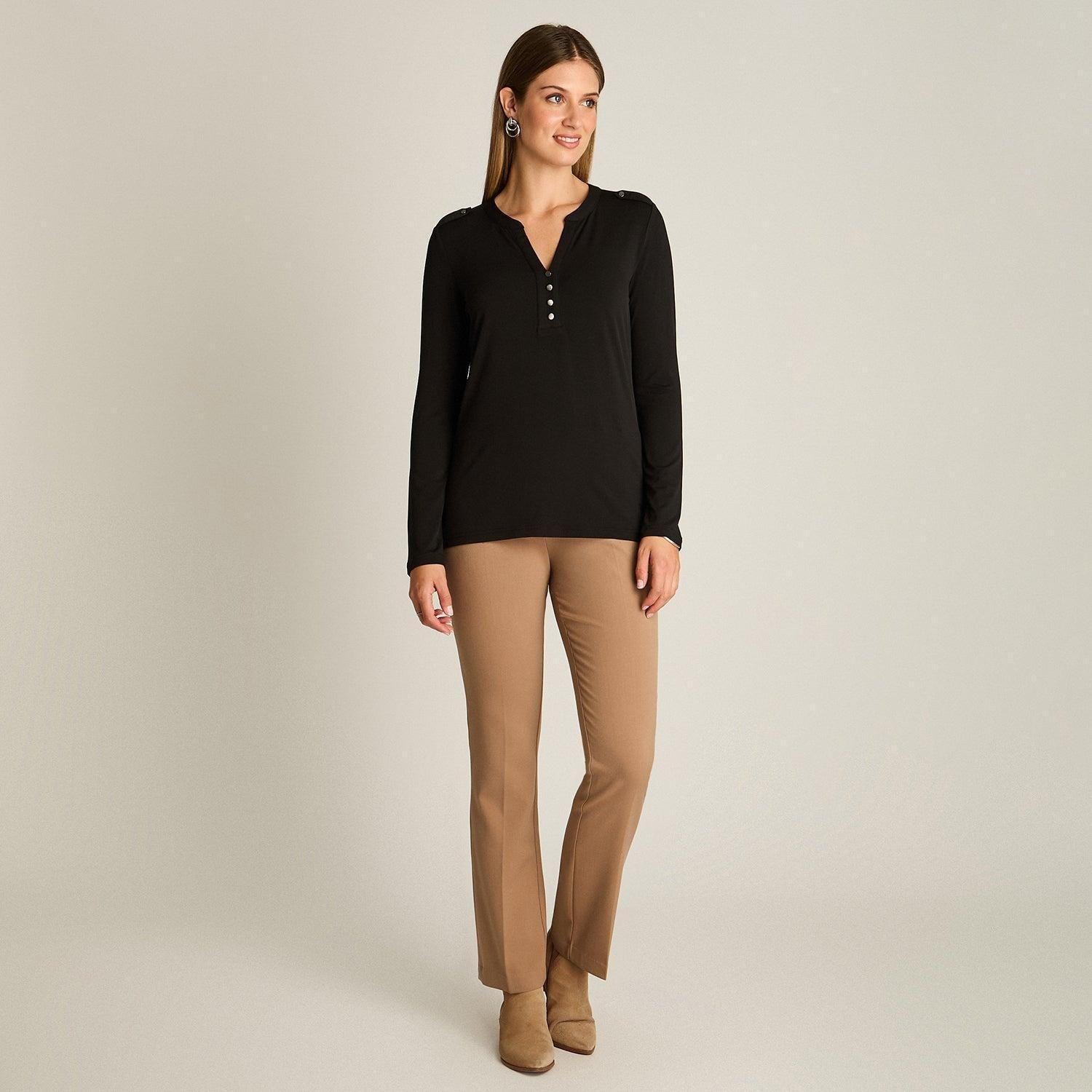 Polera Negra Manga Larga con Escote Mao-3