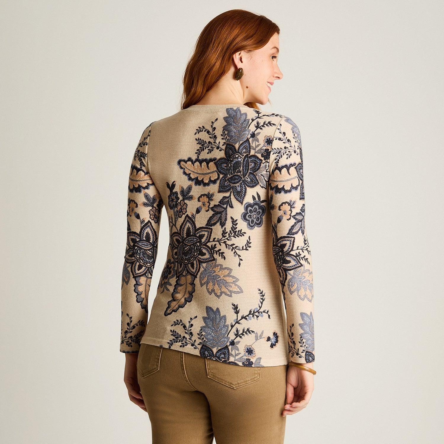 Polera Beige Lanilla Gruesa Manga Larga Estampada-1