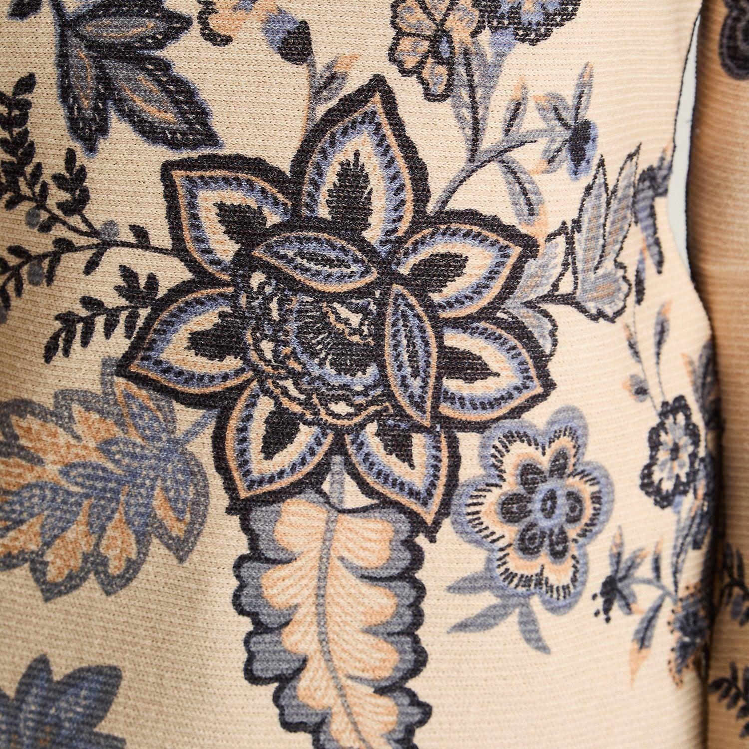 Polera Beige Lanilla Gruesa Manga Larga Estampada-2