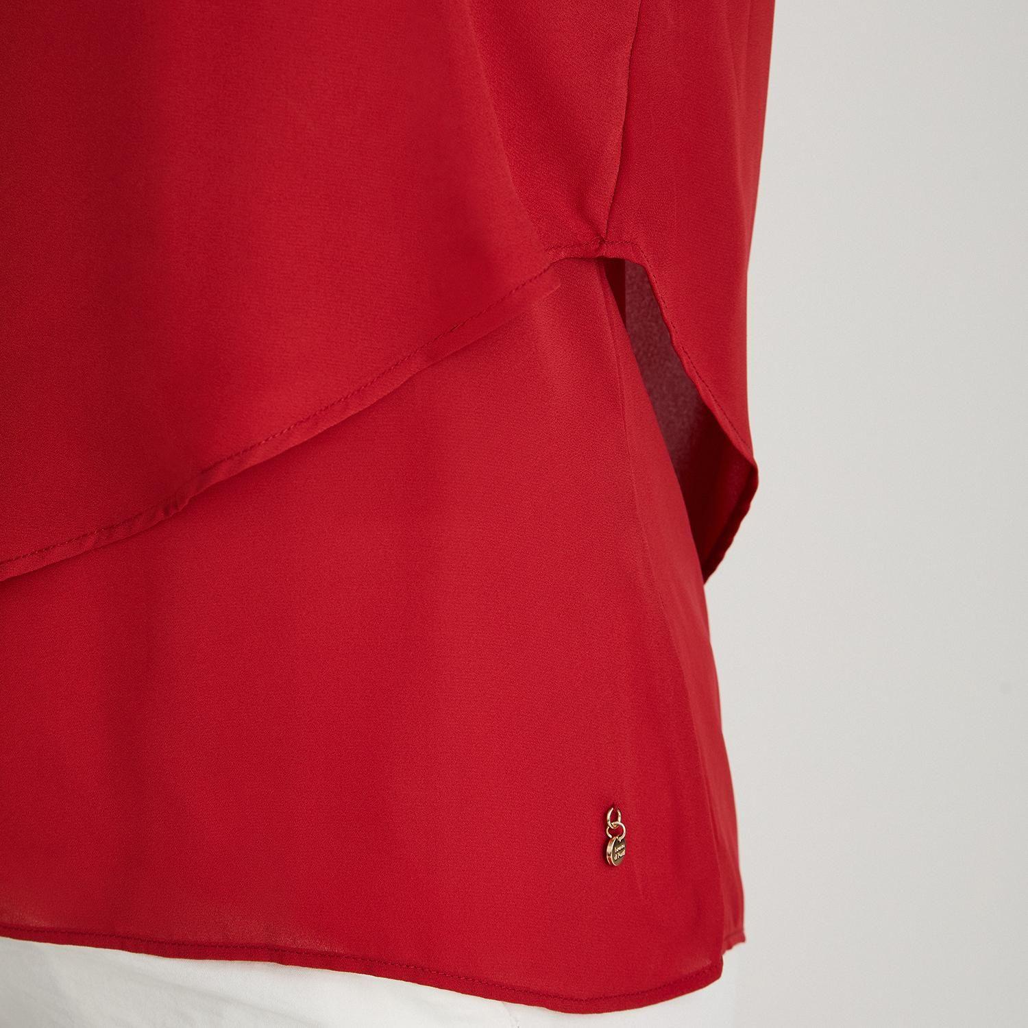 Blusa Escote V con Capas Rojo-2