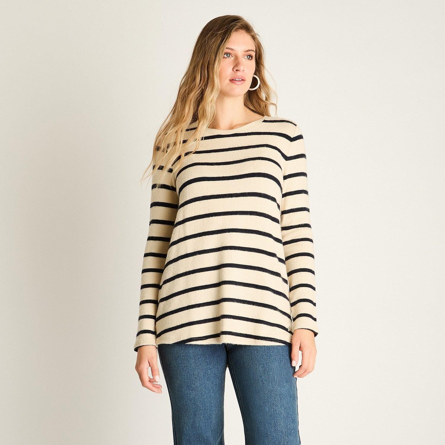 Polera Beige Manga Larga Elasticidad Media Sin Forro Calce Holgado-0