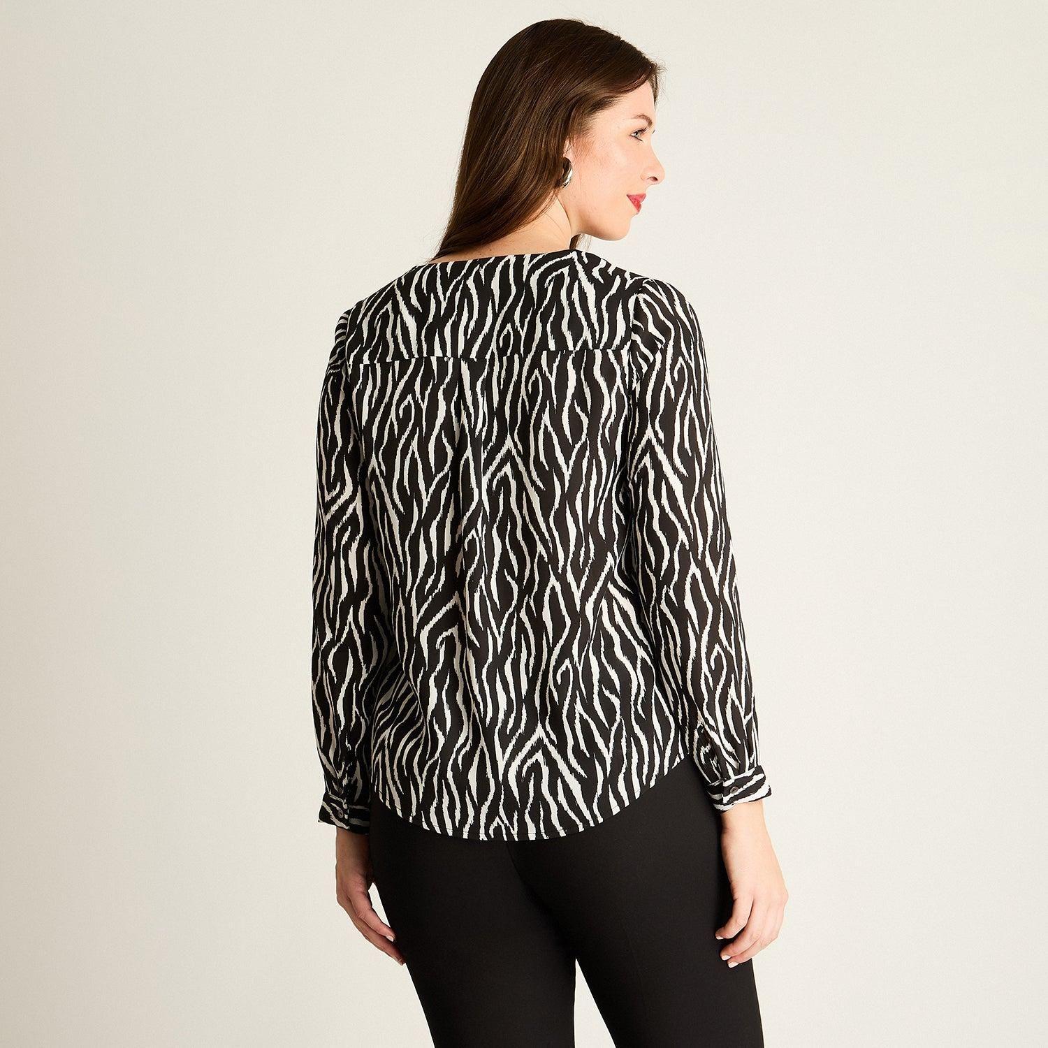 Blusa Negra Estampado Animal Print-1