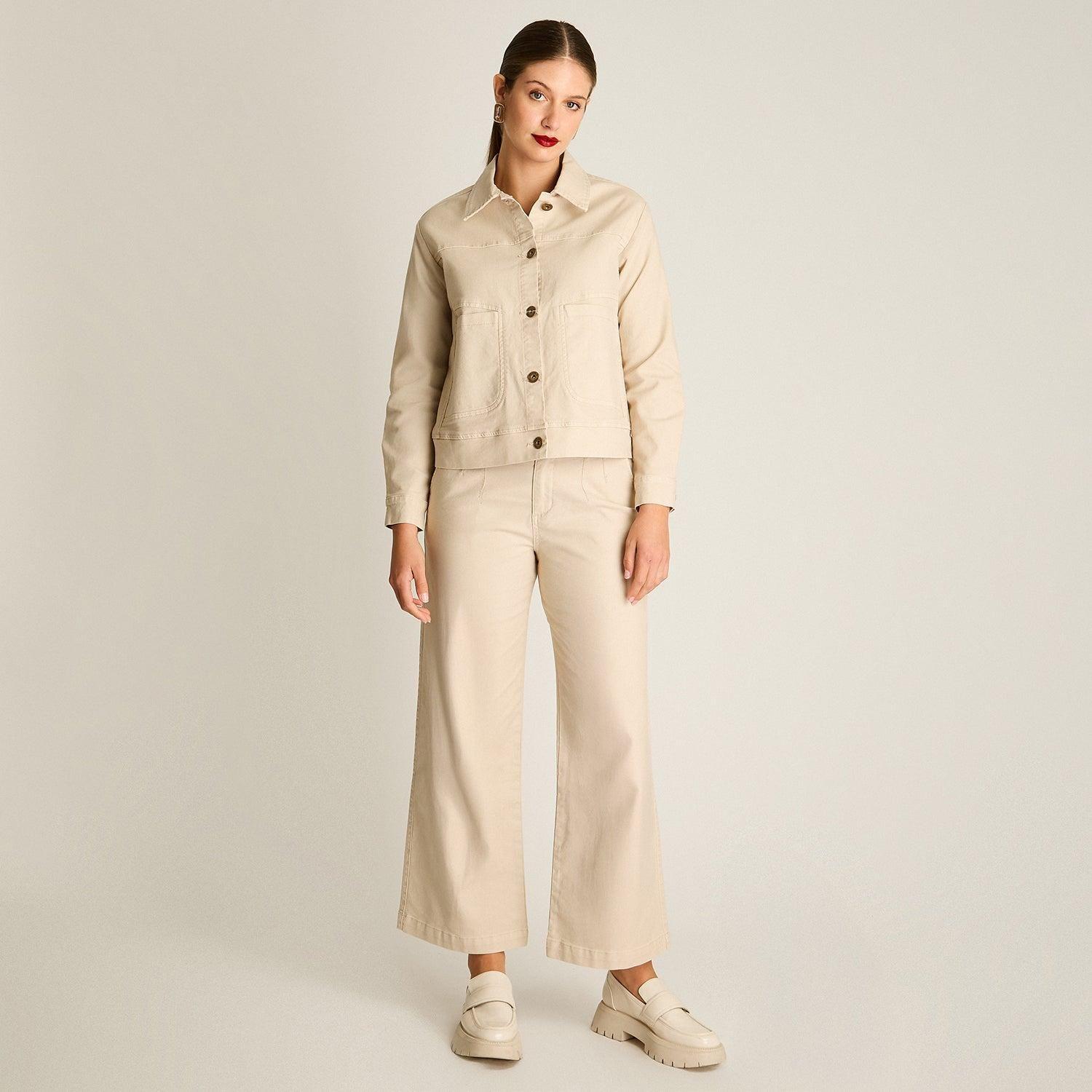 Chaqueta Abotonada Crudo con Bolsillos-3