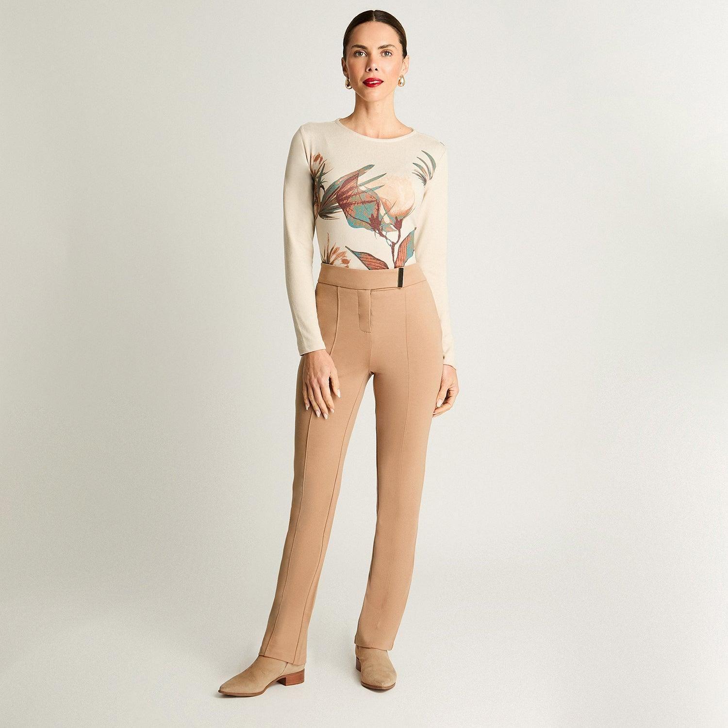 Pantalón Recto Con Detalle En Pretina Camel-3