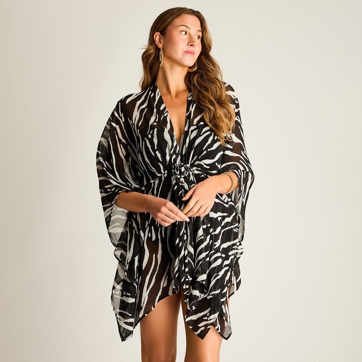 Salida de Playa Negra Estilo Animal Print-5