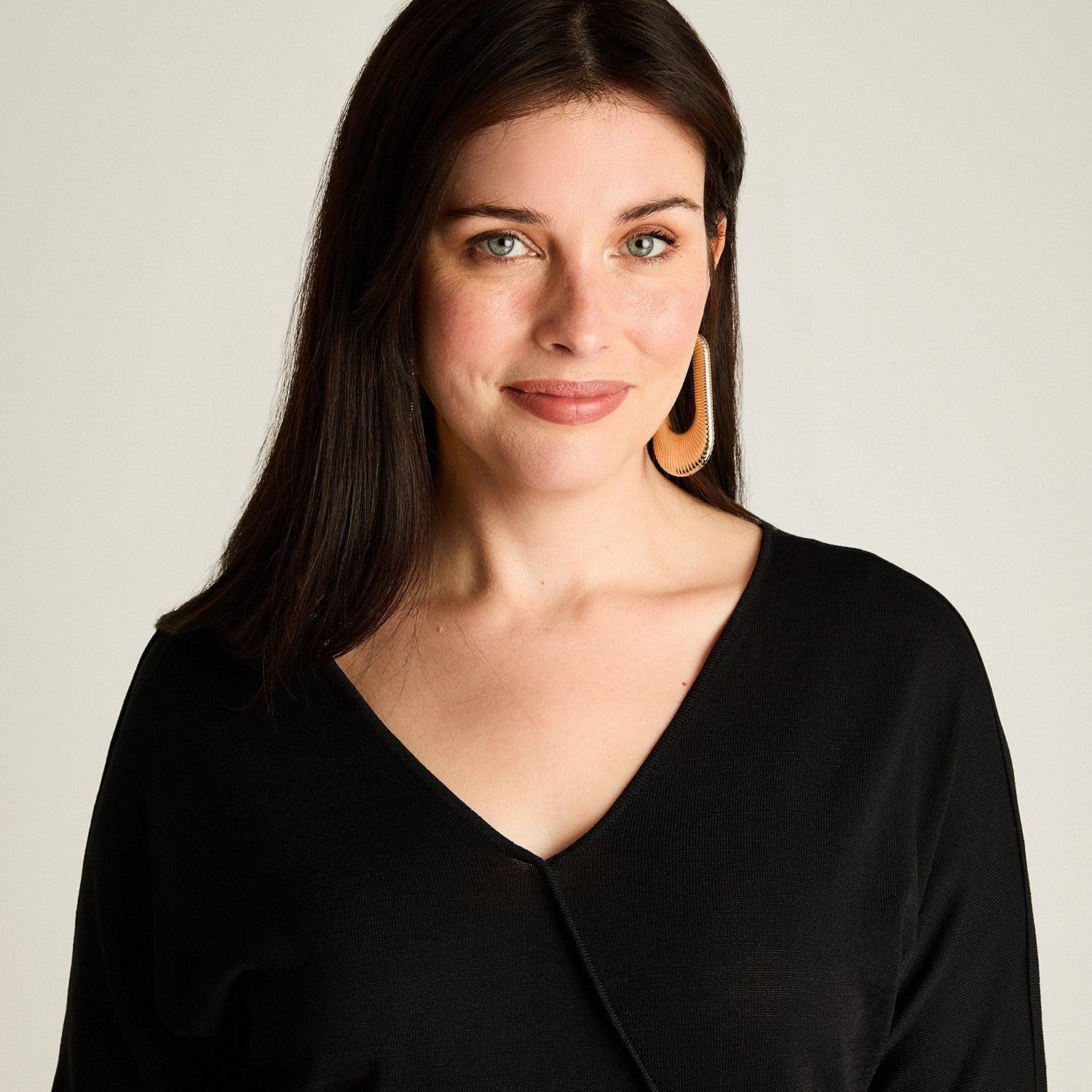 Polera Negro Manga Corta Baja elasticidad Sin Forro Calce Normal-2