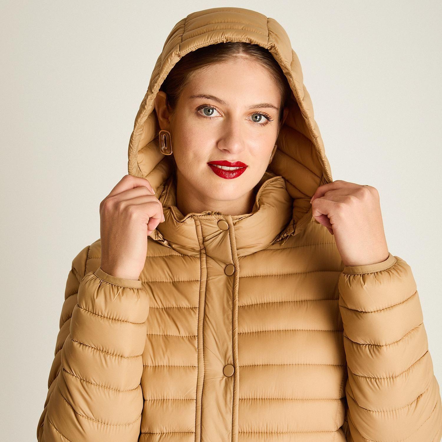 Parka Larga Camel con Diseño Quilted y Gorro Desmontable-2
