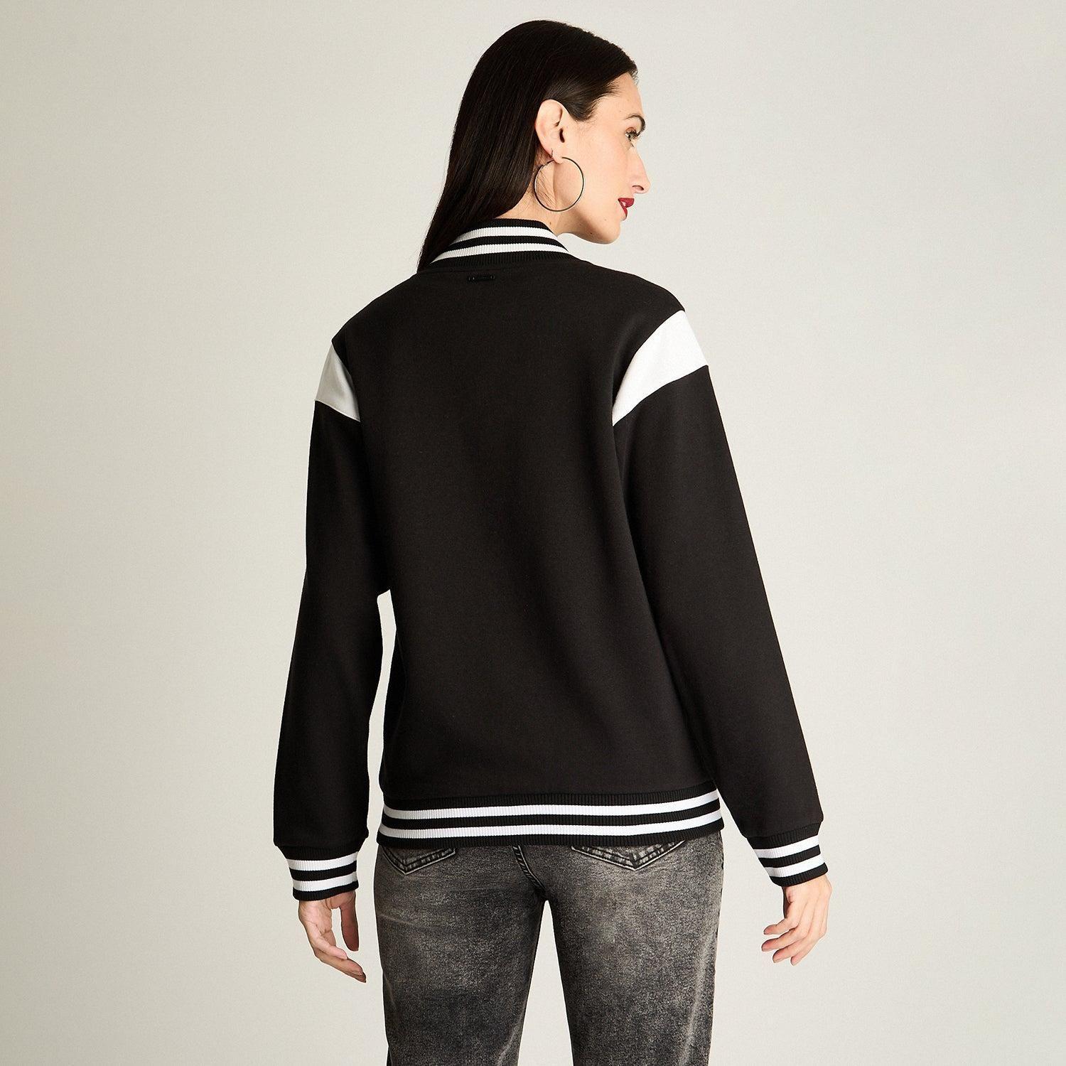 Chaqueta Bomber Con Aplicaciones En Contraste Negro-4