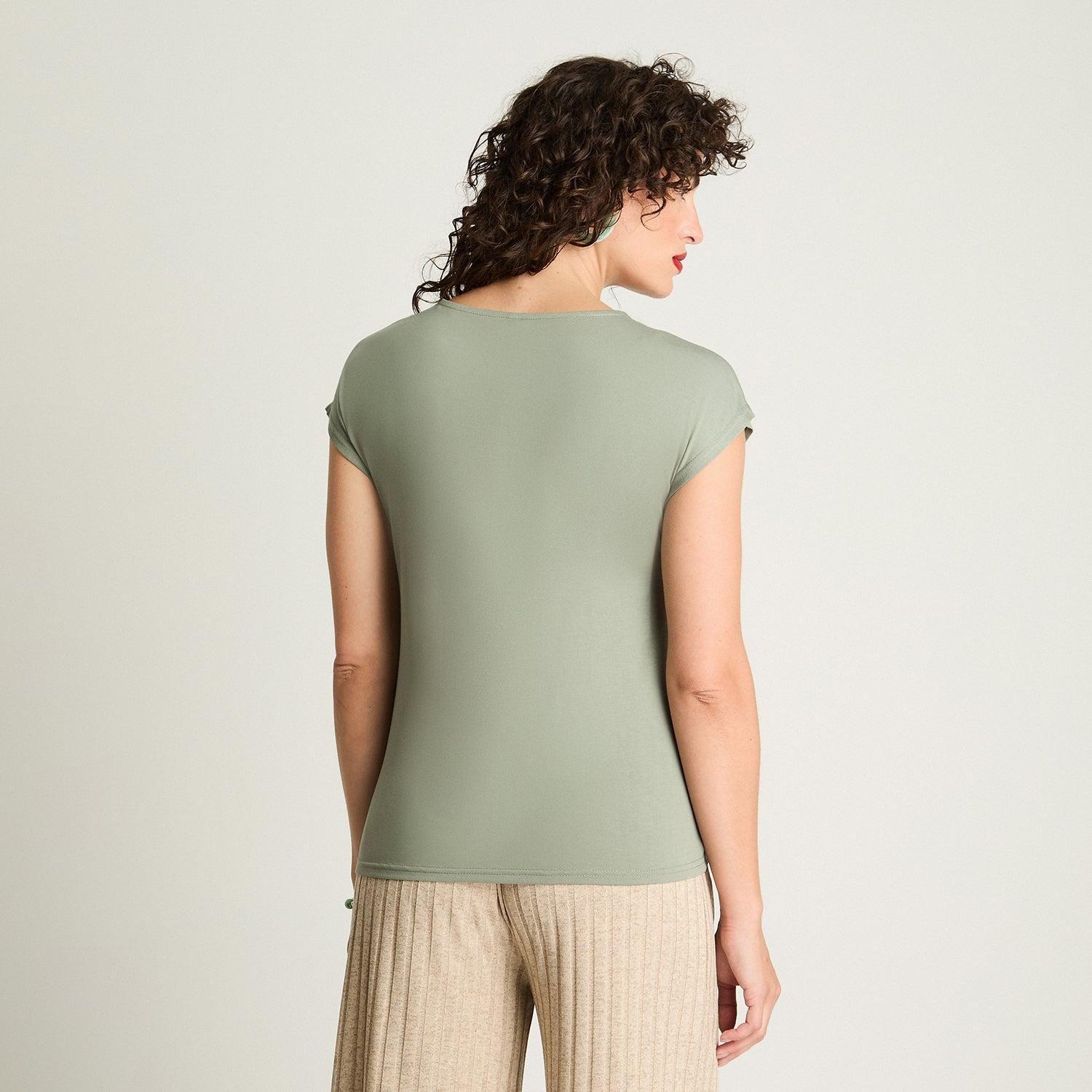 Polera Manga Corta Escote V Con Lurex Verde-1