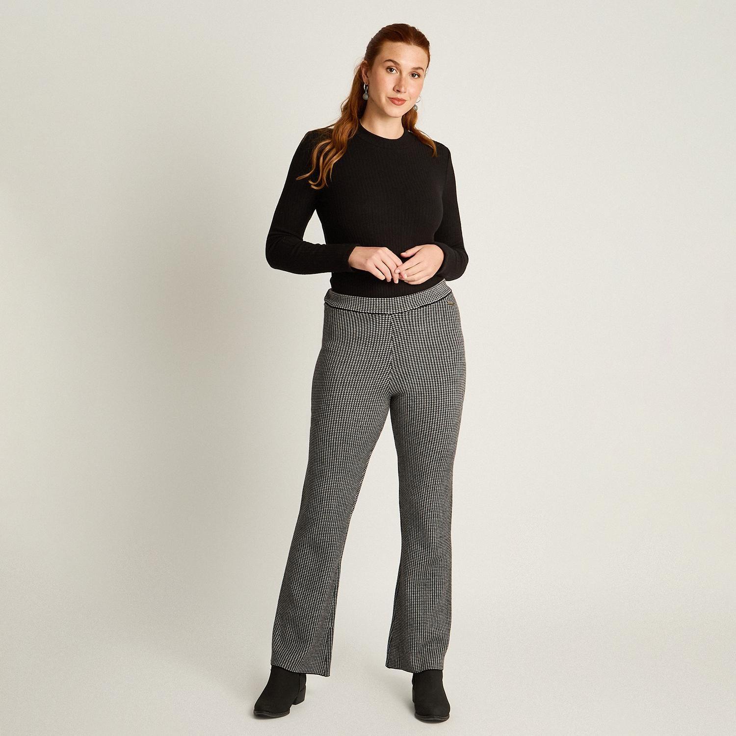 Pantalón Gris con Estampado Geométrico Clásico Corte Flare en Tejido-3