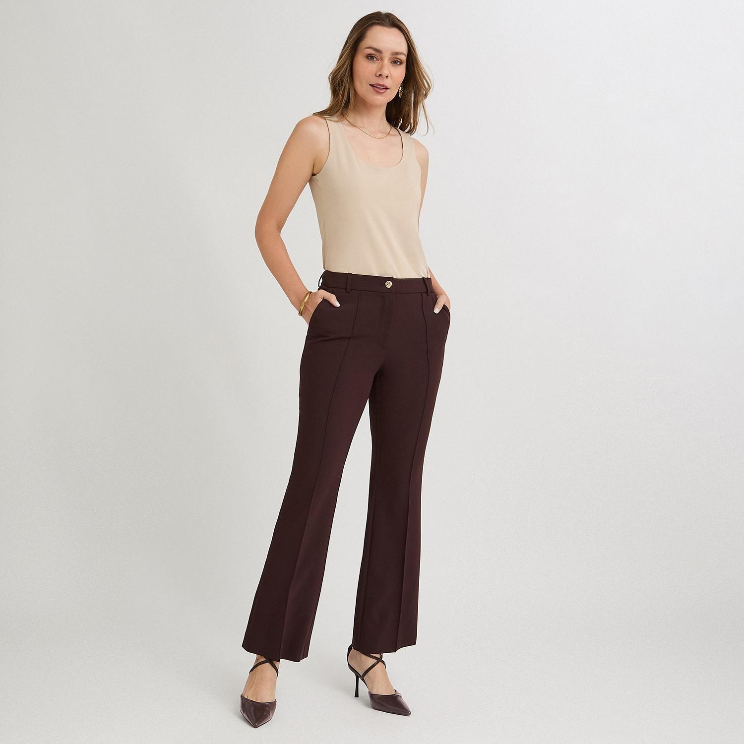 Pantalón Formal Flare con un Botón Café-3