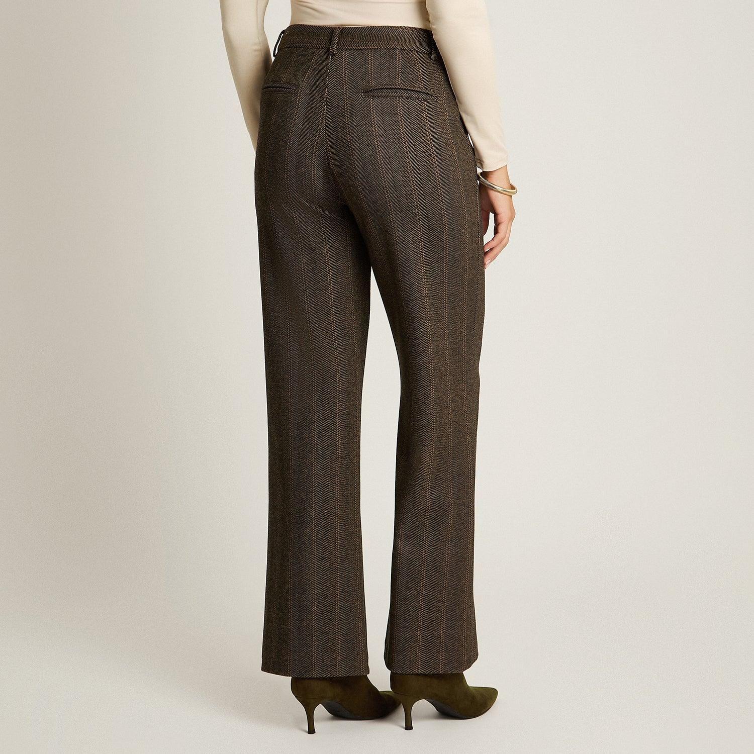 Pantalón Formal Café con Estampado Texturado Corte Recto-1