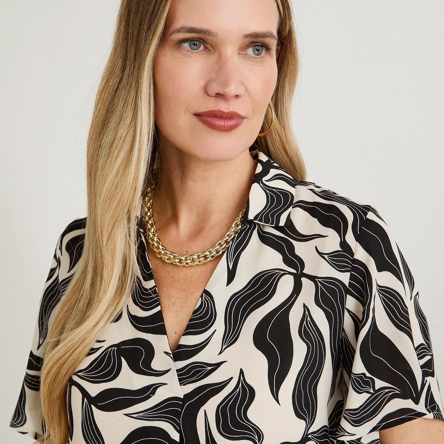 Blusa Manga Corta Cuello Camisero Negro-2