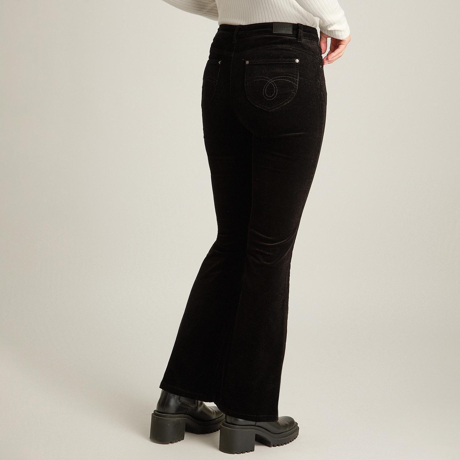 Pantalón Negro Cotelé Corte Flare-1