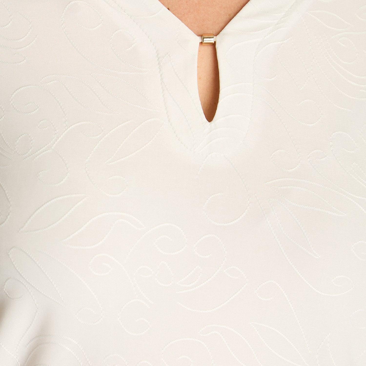 Polera Crudo Manga Larga con Detalle en el Escote-2