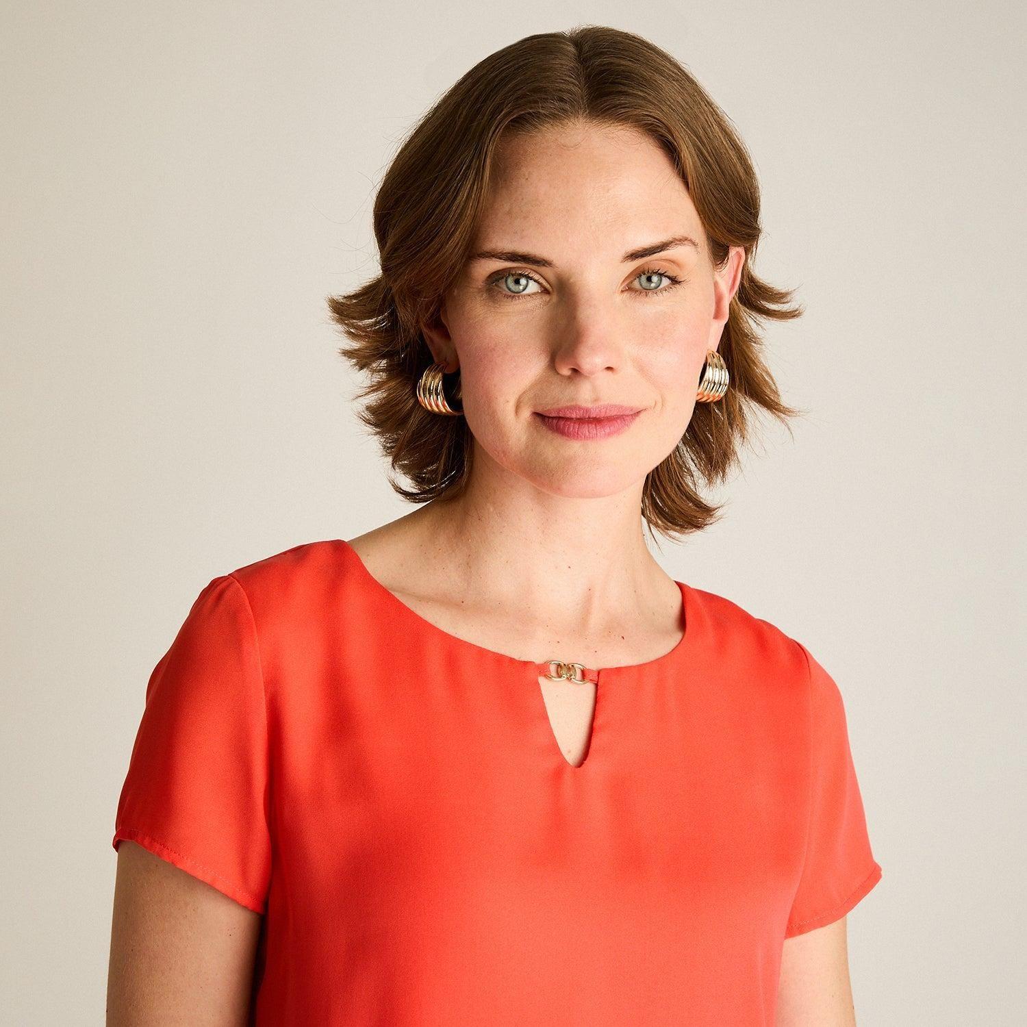 Blusa Coral Cuello Gota Manga Corta-4