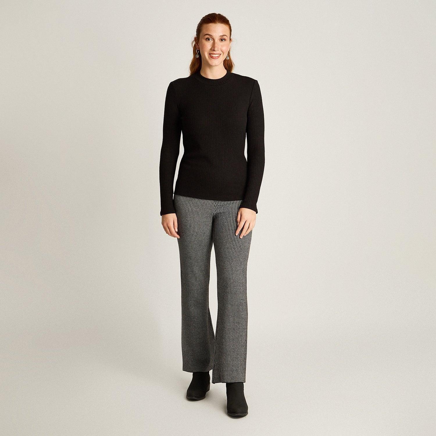 Polera Negra Lanilla Cuello Alto Manga Larga Básica-3