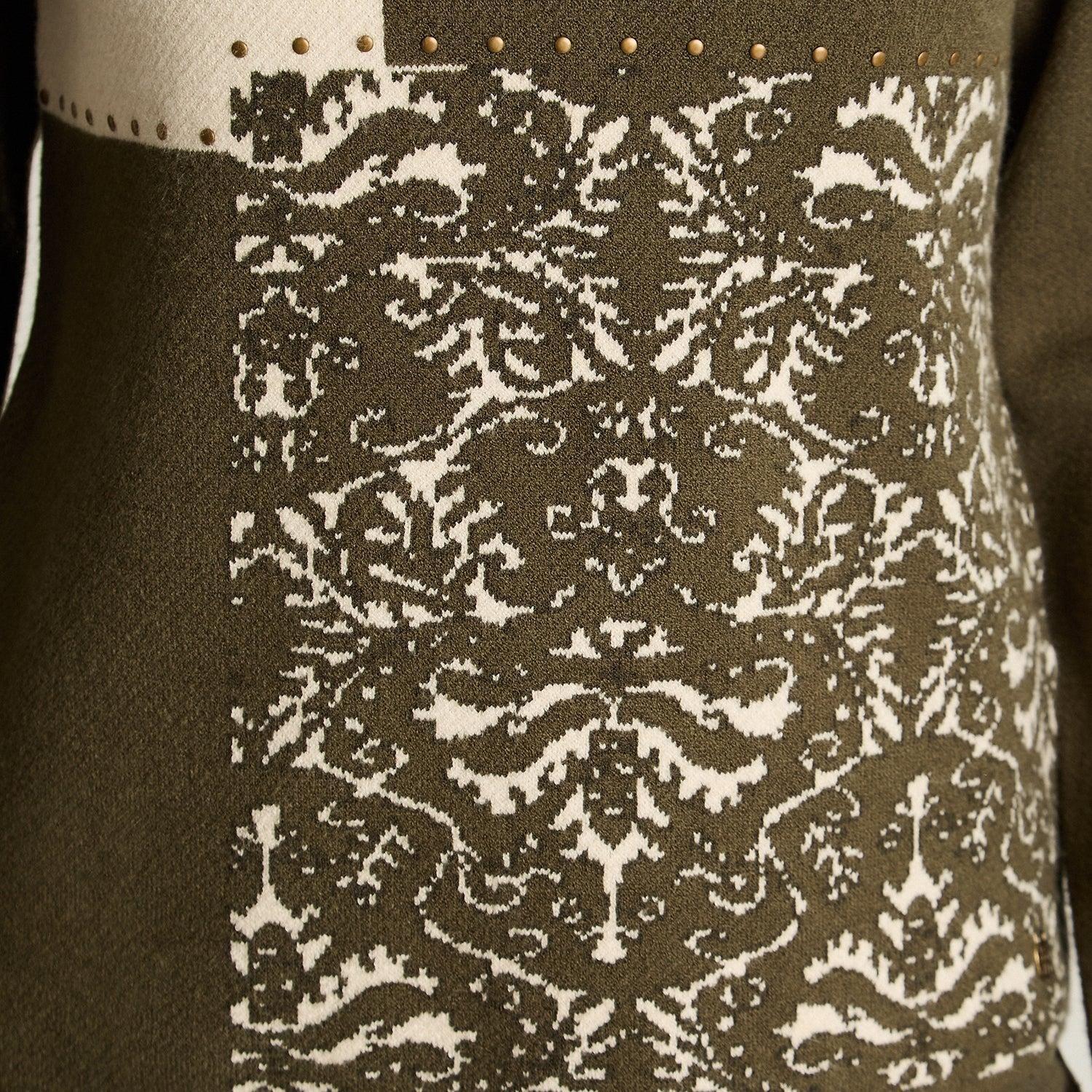 Sweater Verde con Bloques de Color y Estampado Barroco en Tejido-3