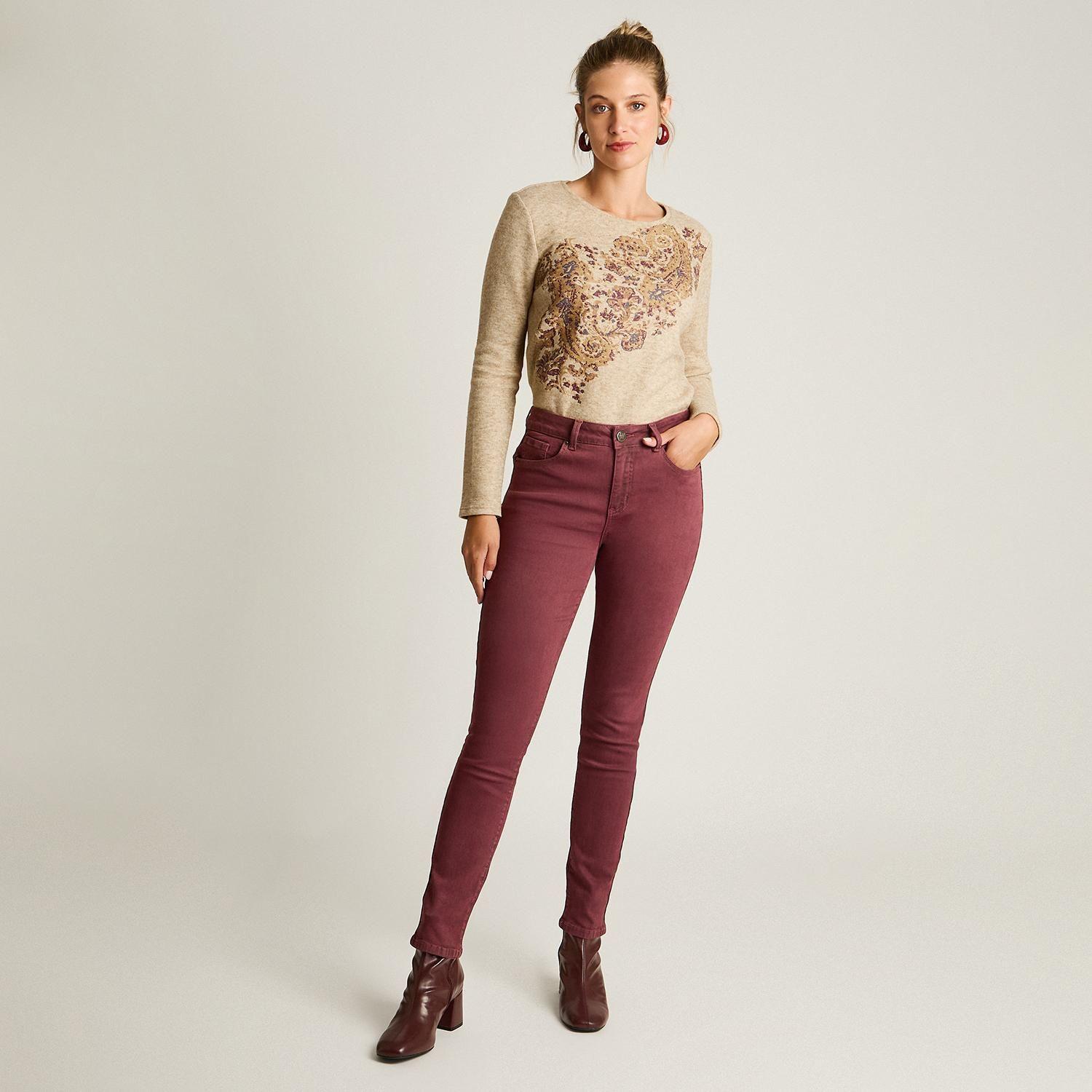 Jeans Burdeo Slim con Push Up y Un Botón-3