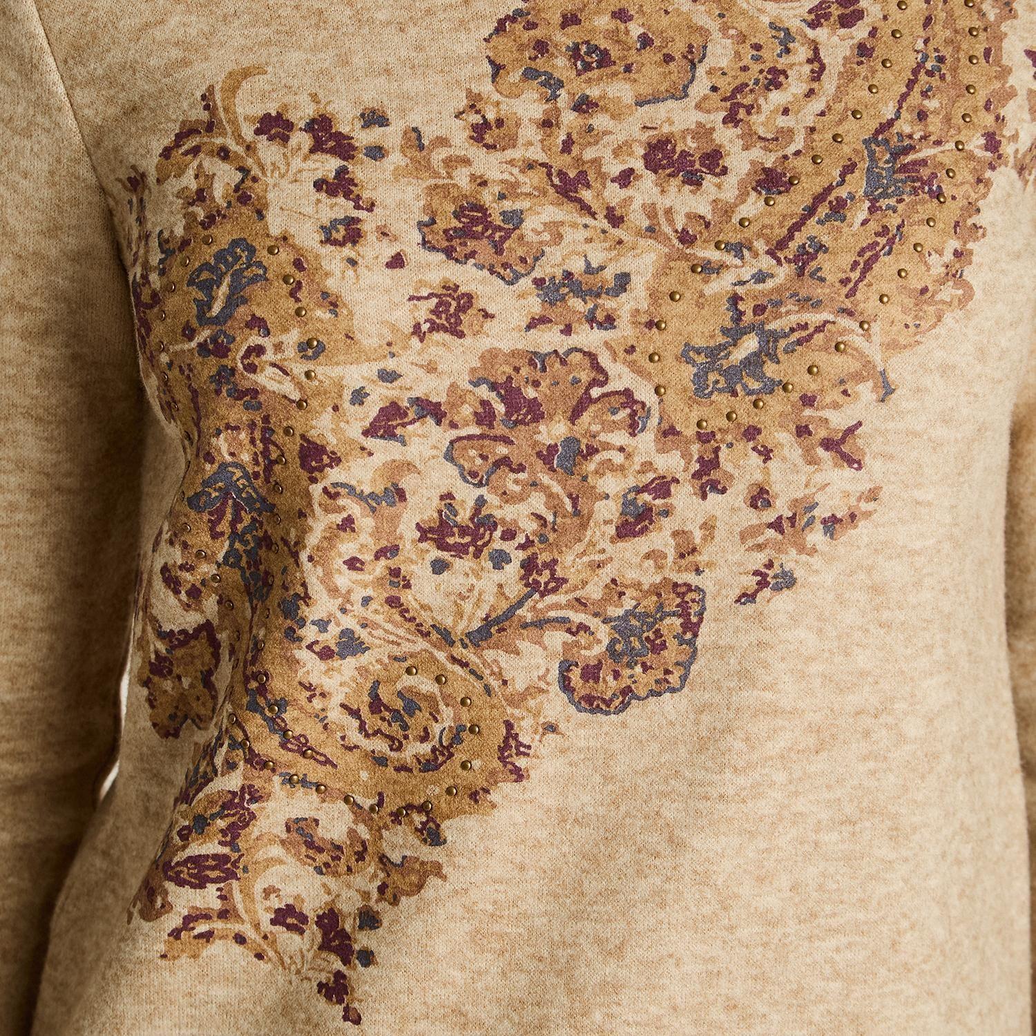 Polera Beige de Lanilla con Estampado Floral Localizado-2
