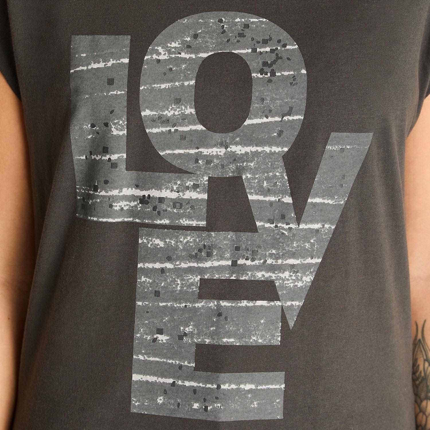 Polera Gris Oscuro Manga Corta Estampado LOVE con Brillos-2